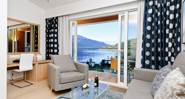 Guest room at Hotel Alexandra: Deluxe 7 plus rom med fjordutsikt